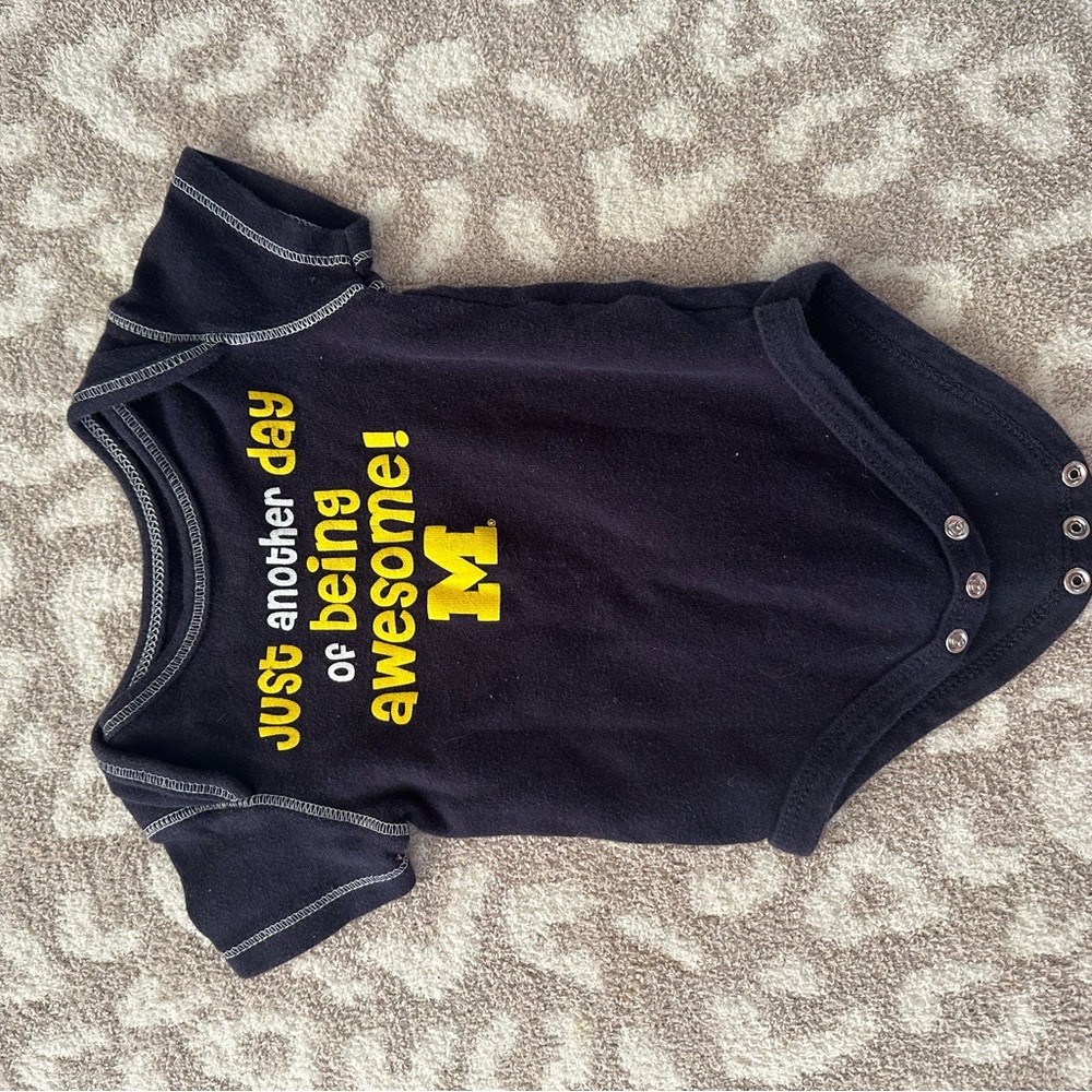 OshKosh B'gosh Black Baby Onesie with Yellow Design